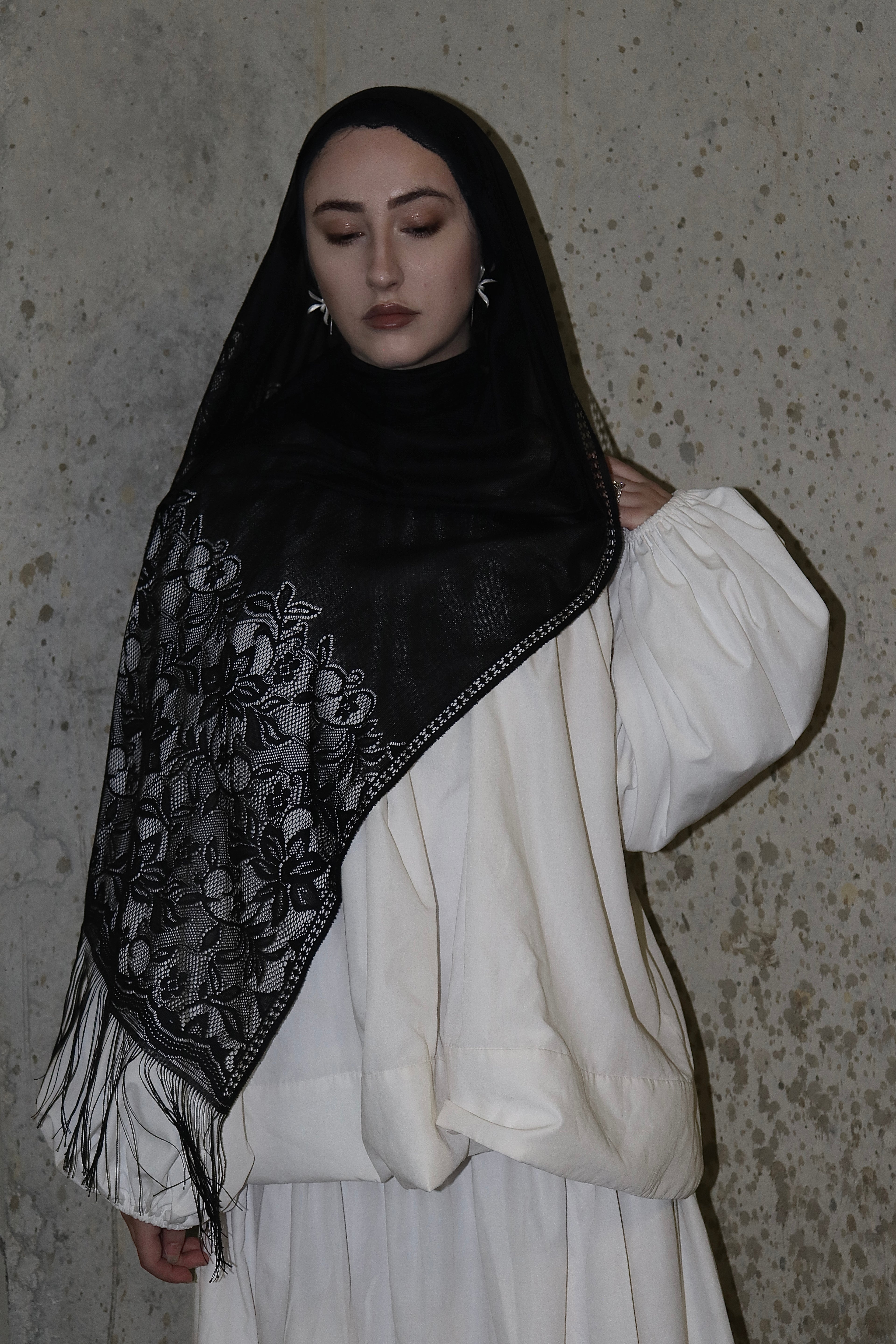 Noir Lace Fringe Hijab - Preorder